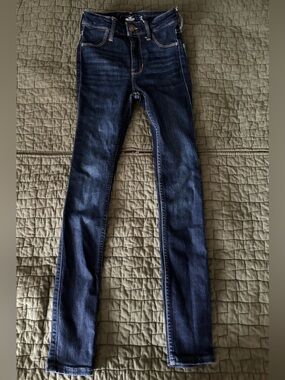 Hollister Women's Dark Blue Skinny Jeans